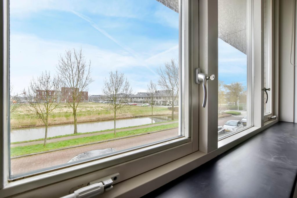 Aluminum casement Windows Thermal Break Technology & german engineering with euro style design ensures energy efficiency for a sustainable future.